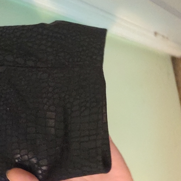 Elementz Woman's Black Jacket, 1X - Picture 11 of 15